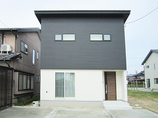高岡市角三島